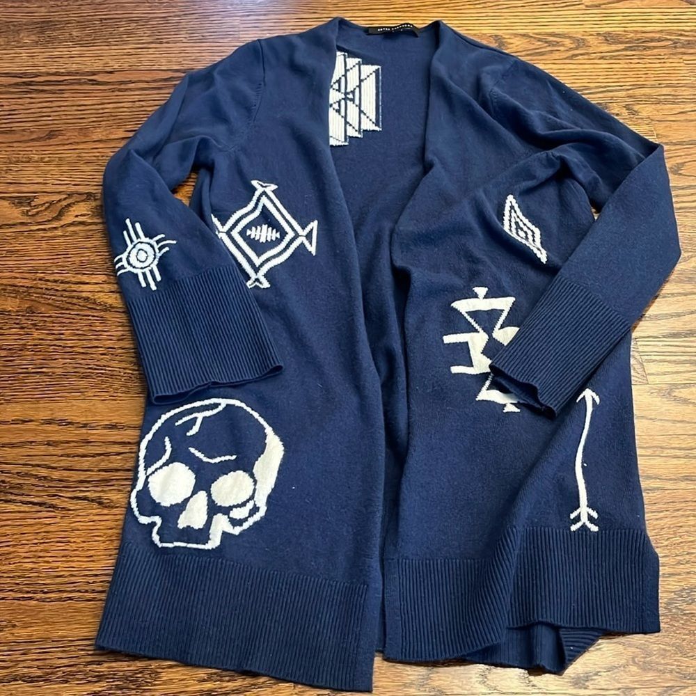 Skull Cashmere Size Medium Navy Cardigan Style